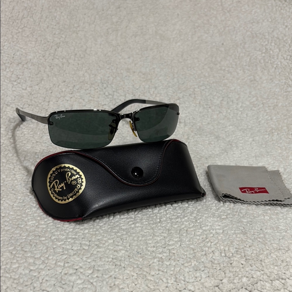 Ray-Ban Silver Frame Sunglasses with Case - Picture 4 of 4